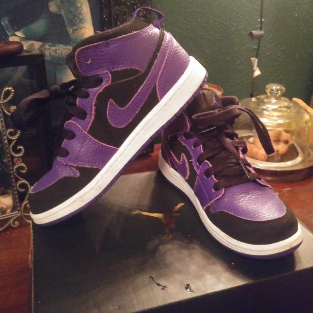 Jordan 1's
